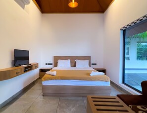 Desk, soundproofing, free WiFi - Jai Lake House (Cherthala)