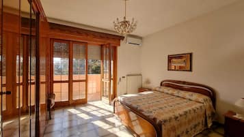 Apartamento, 4 quartos, para fumantes, sacada | 4 quartos
