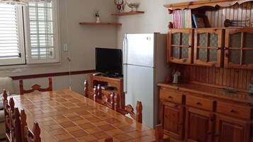 Apartment, 4 Bedrooms, Smoking, Balcony | Room amenity