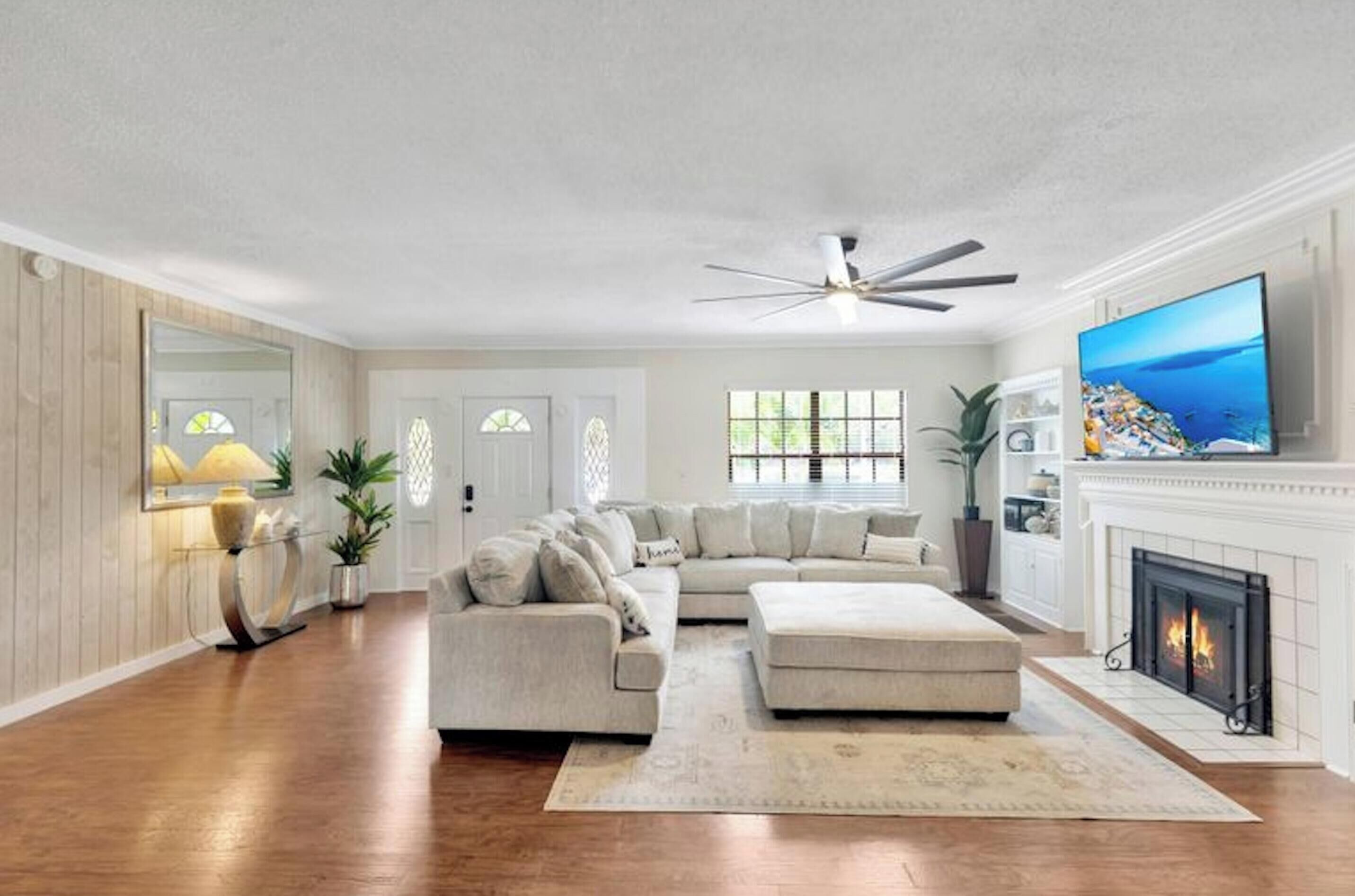 House, Multiple Bedrooms, Private Pool, Pool View | Living area