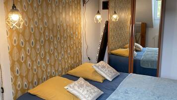 1 bedroom, iron/ironing board, WiFi, bed sheets