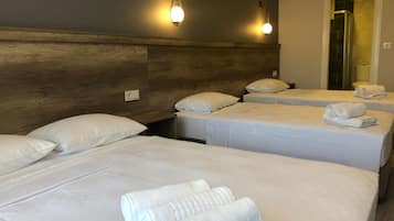 Familien-Vierbettzimmer | 1 Schlafzimmer, hochwertige Bettwaren, Minibar, schallisolierte Zimmer