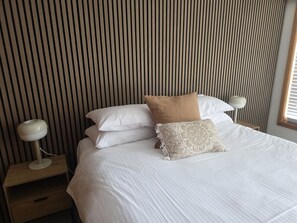 1 chambre, bureau, fer et planche à repasser, Wi-Fi gratuit