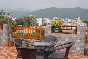 屋外ダイニングエリア