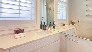 Hair dryer, towels