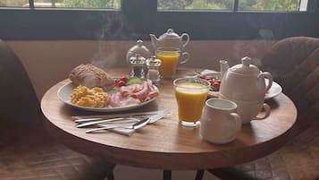 Desayuno a la carta gratuito y diario