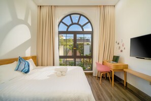 3 Schlafzimmer, Zimmersafe, Schreibtisch, Bügeleisen/Bügelbrett