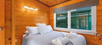 Highfield Ride | Next to the Forest with Spa Pool