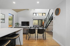 Dining - The Sanctuary | Executive Townhouse with Spa Pool (Rotorua)