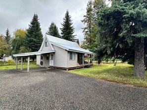 Exterior - Vintage Miners Cabin in McCall (McCall)