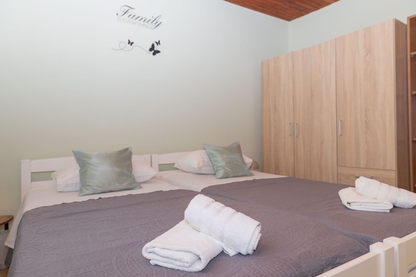 City Studio | Iron/ironing board, free WiFi, bed sheets