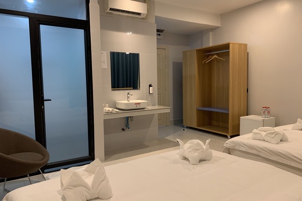 Quarto quádruplo luxo | Wi-Fi de cortesia, roupa de cama, acesso para cadeiras de rodas