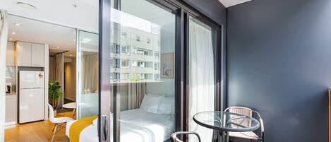 2 Schlafzimmer, Schreibtisch, Bügeleisen/Bügelbrett, WLAN