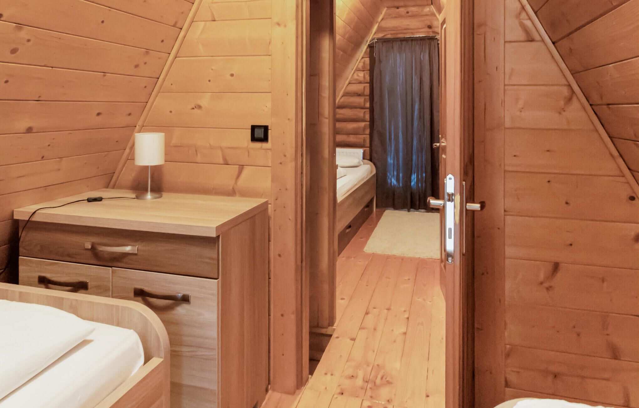 11 bedrooms, iron/ironing board, travel cot, free WiFi