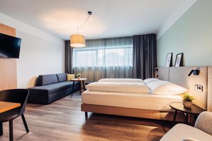 Hypo-allergenic bedding, free WiFi, bed sheets - harry's home Salzburg (Salzburg)