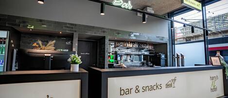 Bar (en la propiedad)