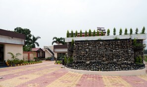 Front of property - JHARNA RESORT (Purulia)