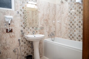 Family Room | Bathroom - JHARNA RESORT (Purulia)