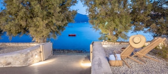 KLIMA BAY Beachfront Boutique Houses
