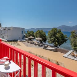 Beachfront Boutique Houses (Red)