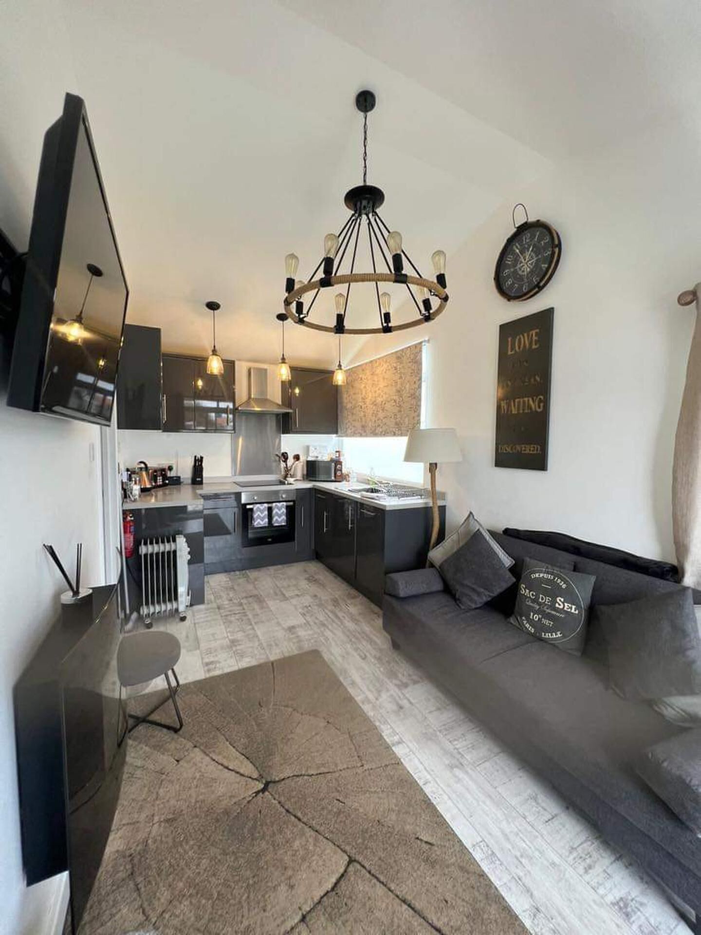 Chalet | Dapur pribadi | Lemari es, microwave, oven, dan kompor