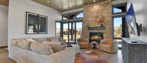 TV, fireplace, ping pong