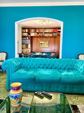 Smart TV, video games, DVD player, books - " Maison Belle VUE " (Taormina)
