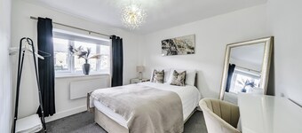 2 Bed Apartment Sleeps 3 -smart Tv -private Garden