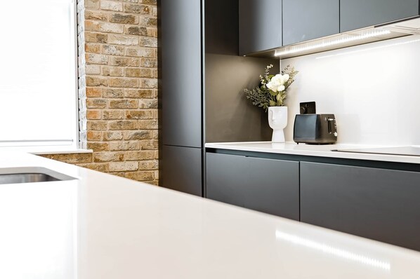 Interior - Queens Cottage (London)