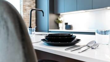 Fridge, microwave, oven, dishwasher