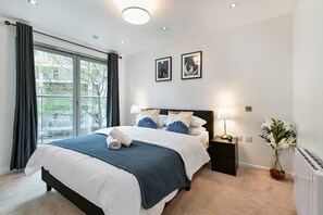 1 bedroom, iron/ironing board, WiFi, bed sheets - The Cos - One bed - Canary Wharf (London)
