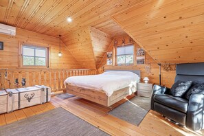 Chalet familiar, 1 habitación, junto a la montaña (Log Cabin Native) | 1 habitación, espacio para trabajar con laptop y wifi gratis 