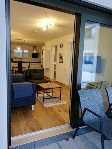 Schöne 2 Zimmer Ferienwohnung mit 70 m² in Kressbronn in Guter Lage