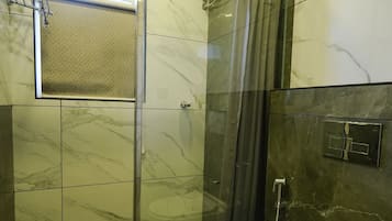 Ducha y cabezal de ducha tipo lluvia