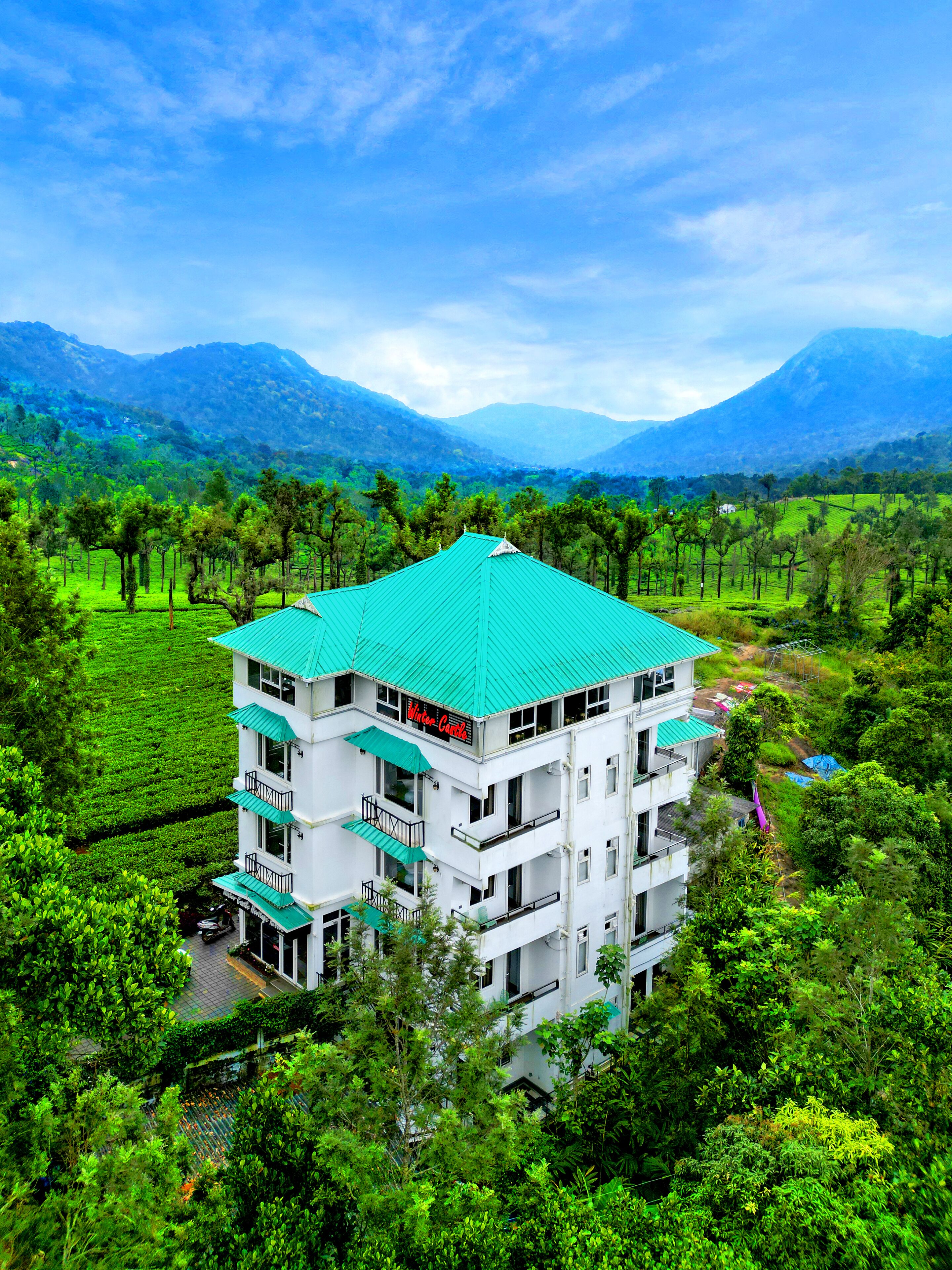 المنشأة من الخارج