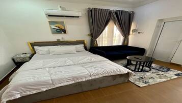 1 bedroom, iron/ironing board, WiFi