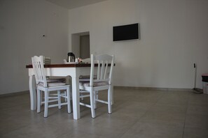 Dining - Costa Bruna Holiday House (Napoli)