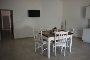Dining - Costa Bruna Holiday House (Napoli)