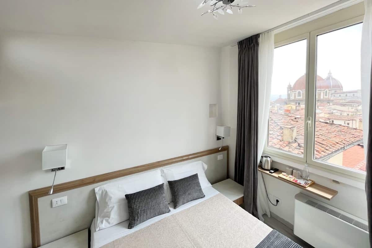 Exclusive Double or Twin Room | Egyptian cotton sheets, premium bedding, down duvets, minibar