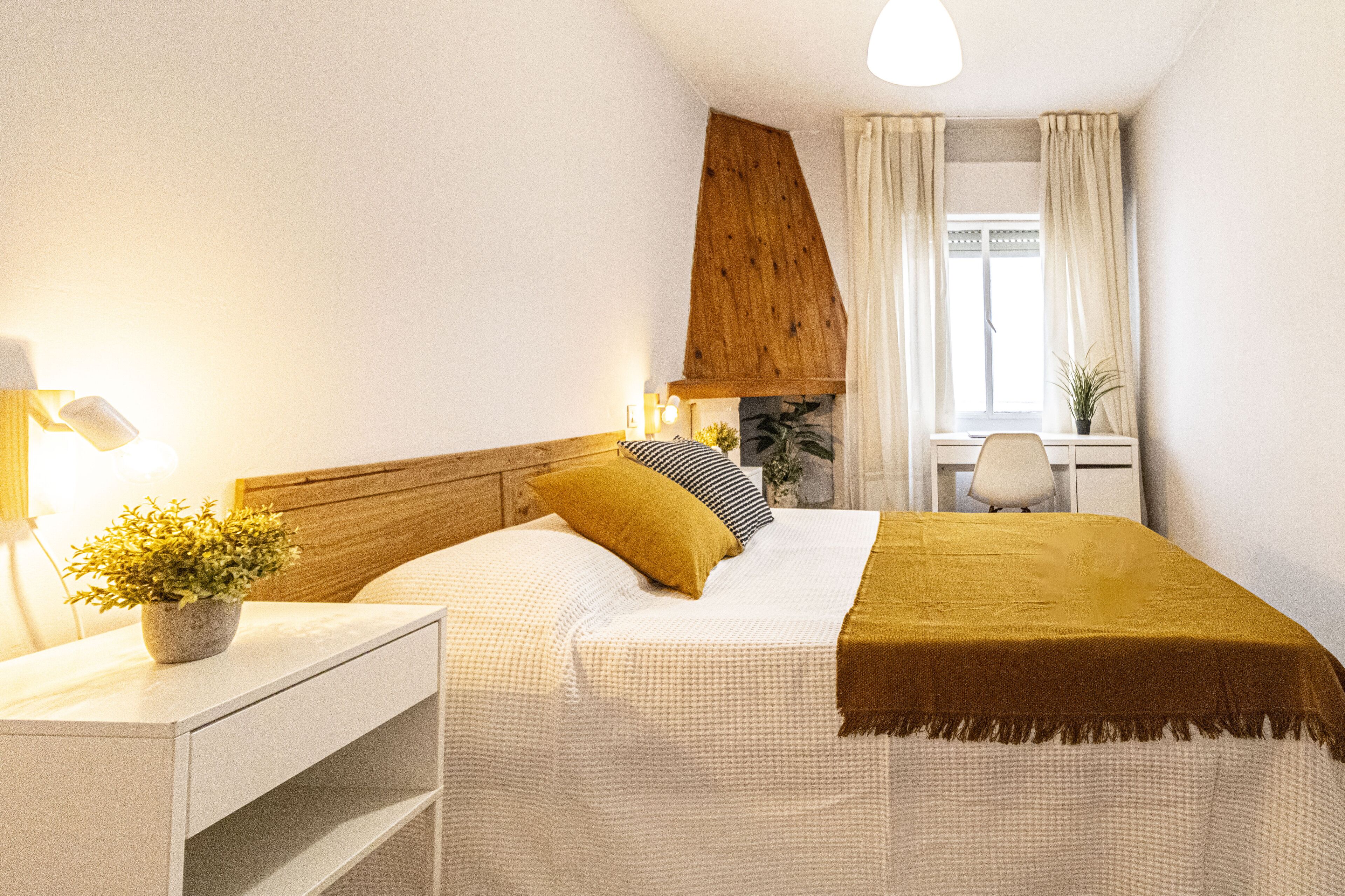 2 slaapkamers, een strijkplank/strijkijzer, wifi, beddengoed