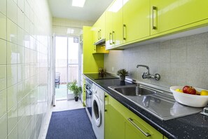 Micro-ondas, fogão, cooktop, lava-louças