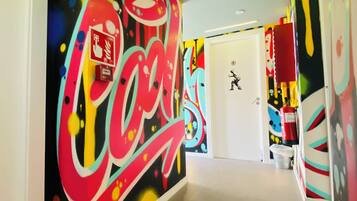 Soundproofing, free WiFi