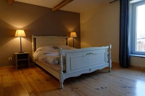 4 habitaciones, wifi y ropa de cama