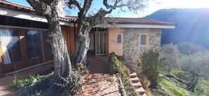 تفاصيل الفندق من الخارج