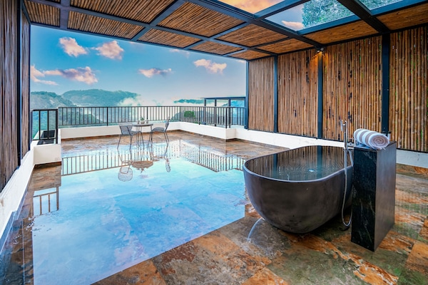 Casa de campo Premium | Baño | Tina y regadera independientes, secadora de cabello, batas, toallas