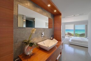 2 slaapkamers, een strijkplank/strijkijzer, gratis wifi, beddengoed