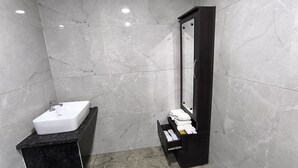 Classic Cottage | Bathroom - Raha Hotel (Udaipur)