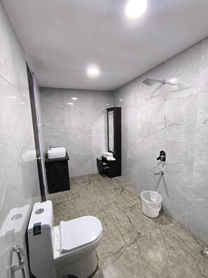 Classic Cottage | Bathroom