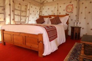 1 室のベッドルーム、アイロン / アイロン台