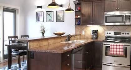 Radiant & Spacious 2Bath Condo